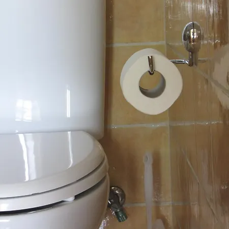 לינה וארוחת בוקר Agon