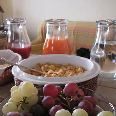 Agon Bed & Breakfast 3*